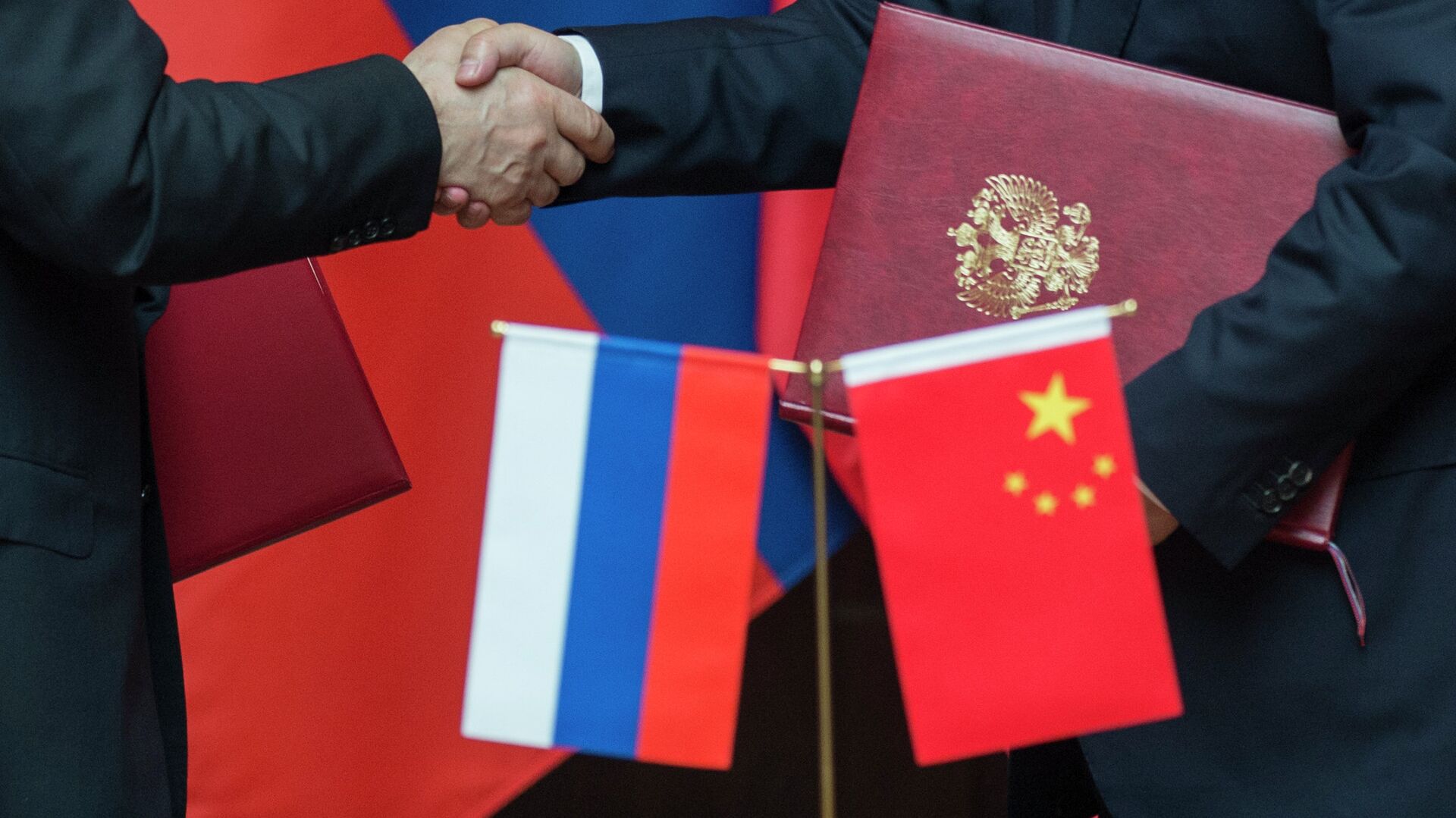 Рябков заявил, что США визитом Блинкена в Китай хотят расшатать связку РФ-КНР